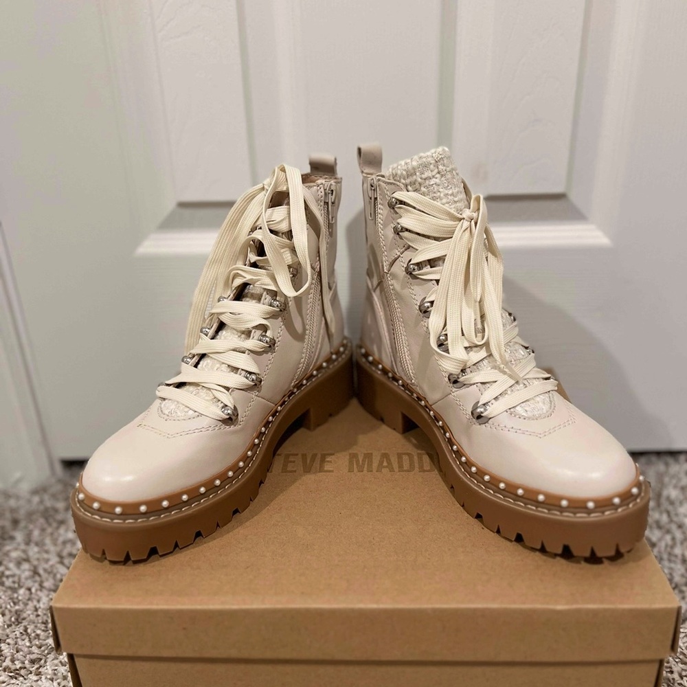 Steve Madden Cream Lace-Up Combat Boots